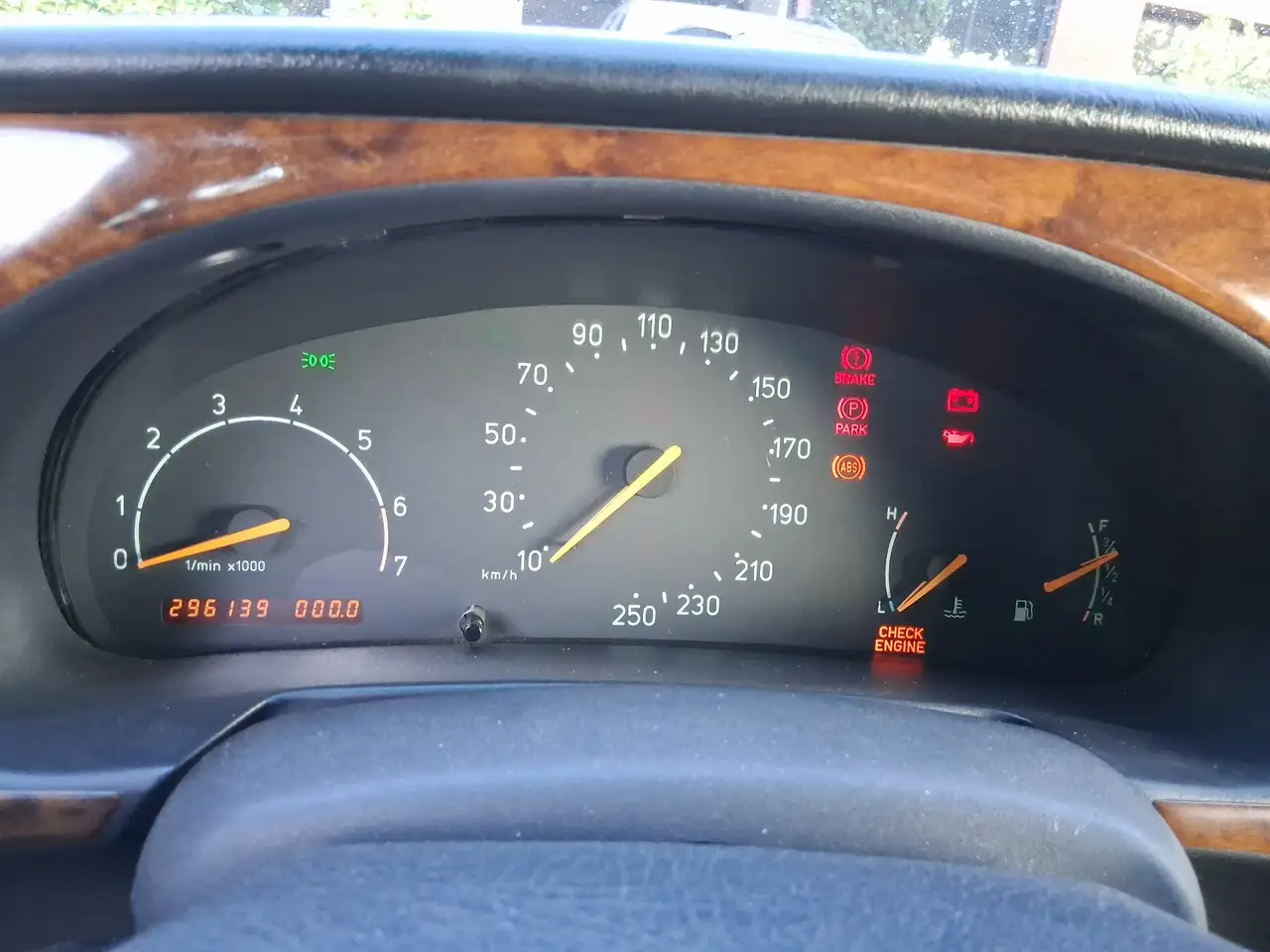 Saab 900 2.3 SE, foto 4