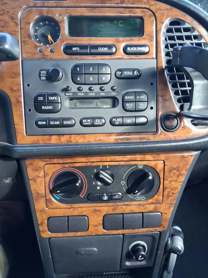 Saab 900 2.3 SE, foto 5