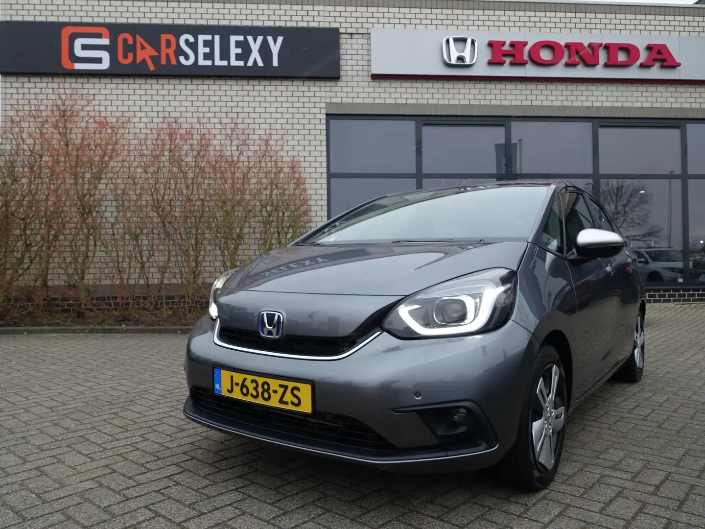 Honda Jazz 1.5 i-MMD 109pk Hybrid CVT Executive 31374 KM Afne Gris - 2