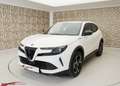 Alfa Romeo Junior SPECIALE Ibrida  1.2 145PS Hybrid eDCT6 + Technologie Paket Weiß - thumbnail 2