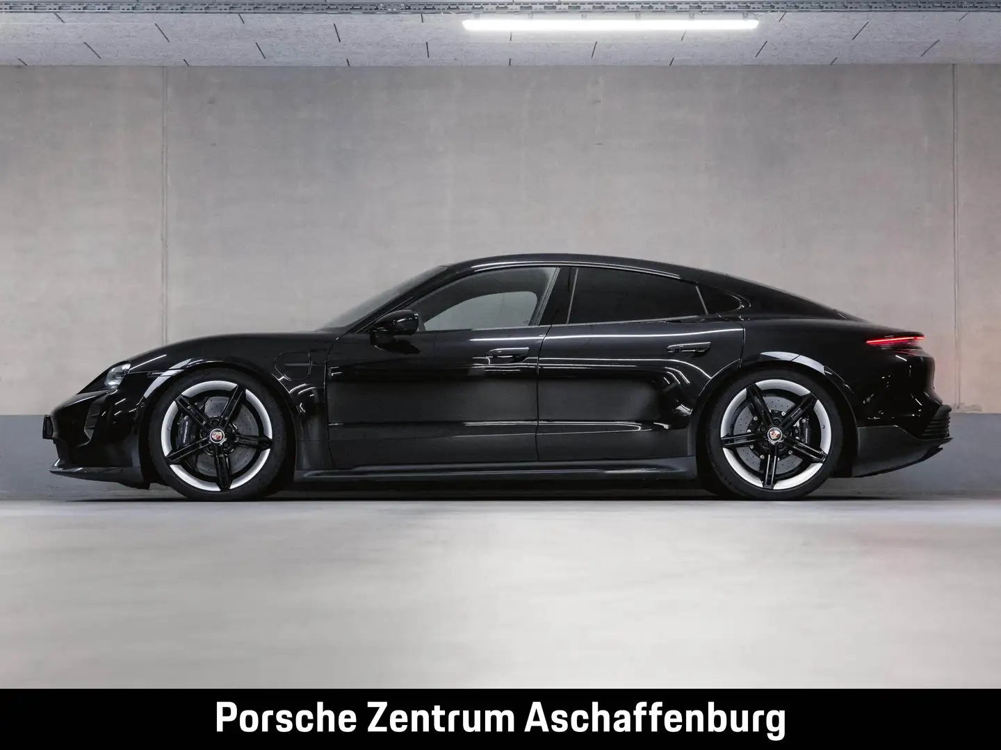 Porsche Taycan Turbo S Sport Design Paket Carbon Nero - 2
