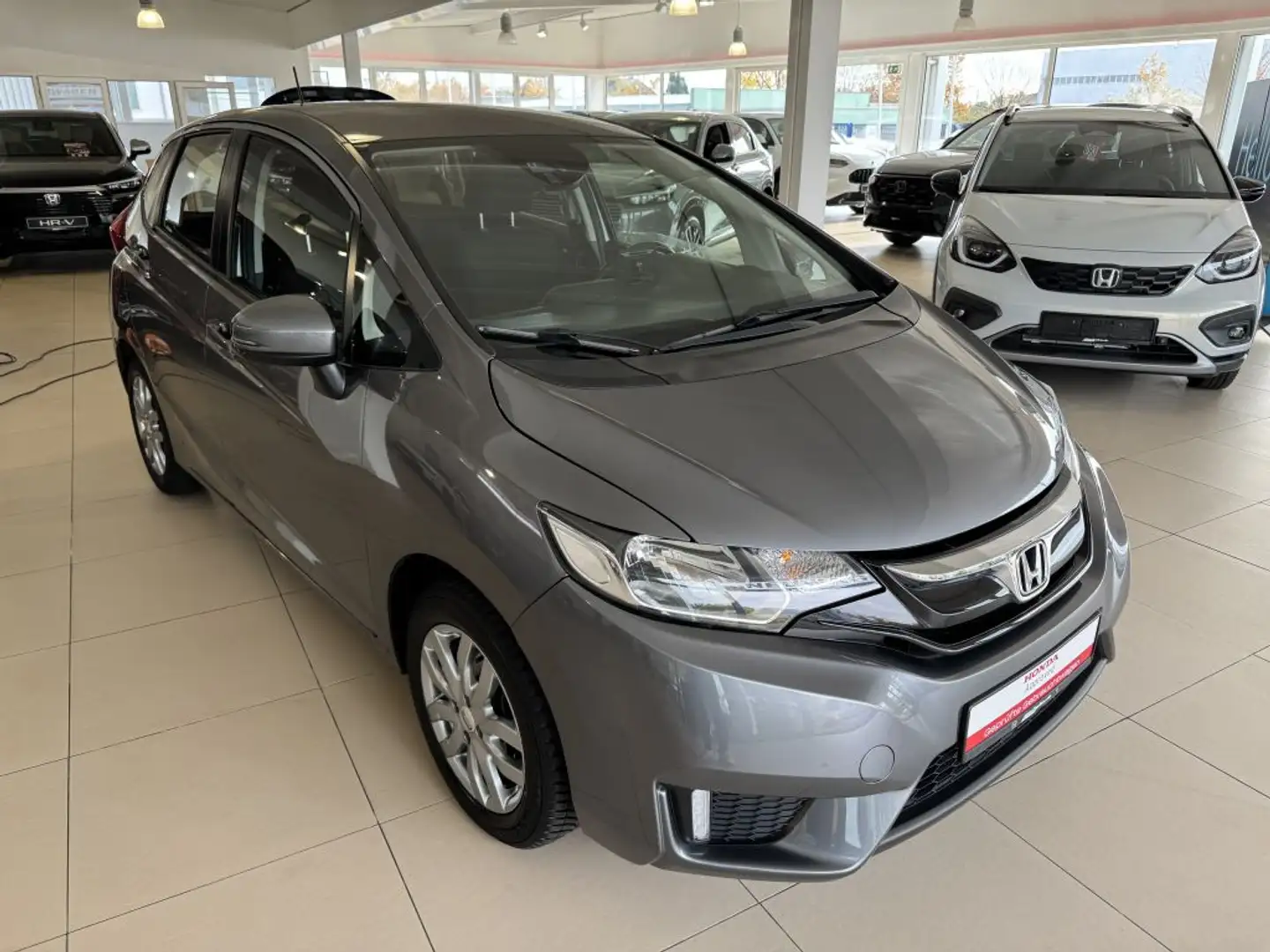 Honda Jazz 1.3 i-VTEC CVT Trend Grau - 1