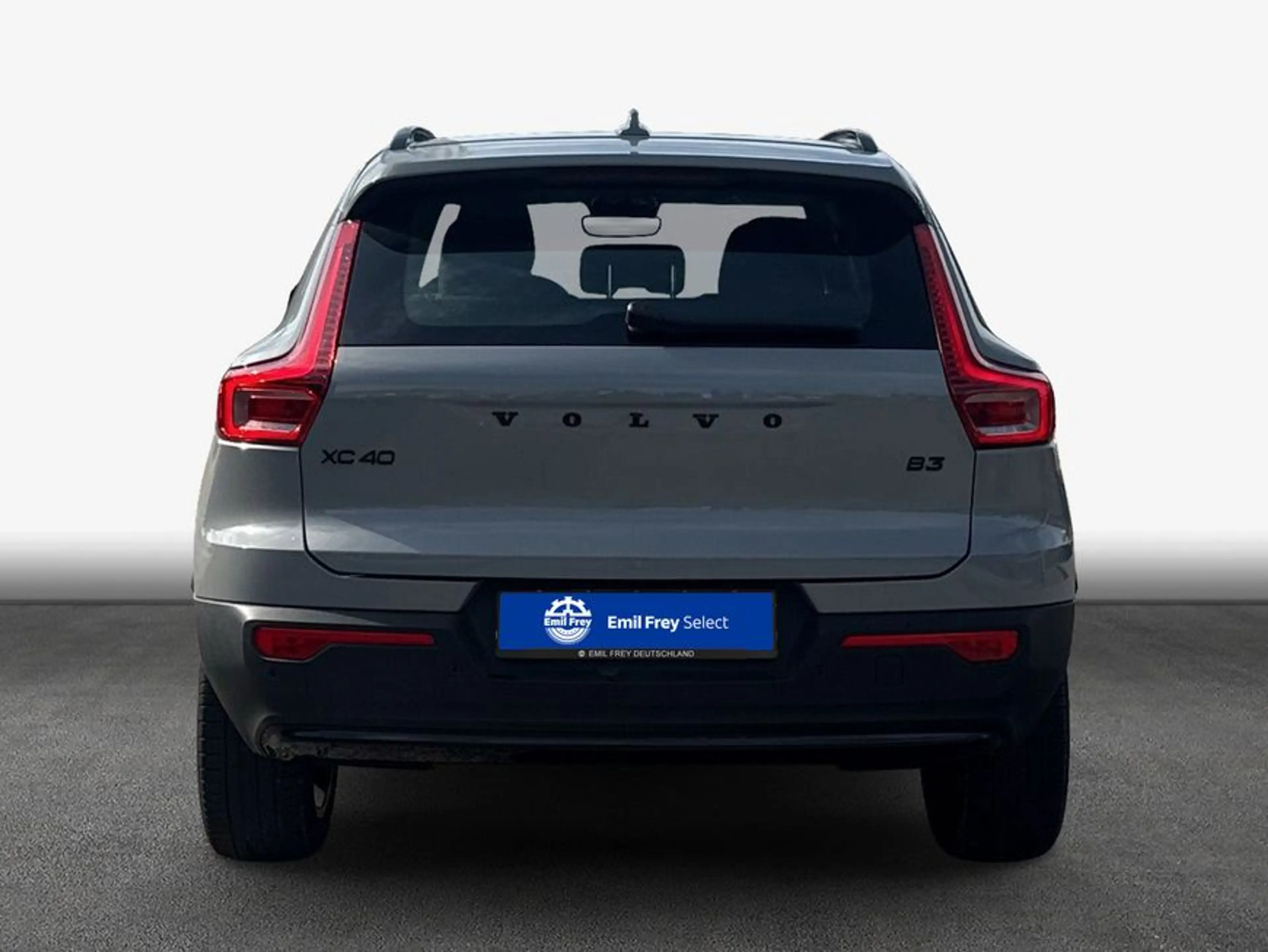 Volvo XC40 XC40 B3 B DKG Plus Black Edition — photo 5