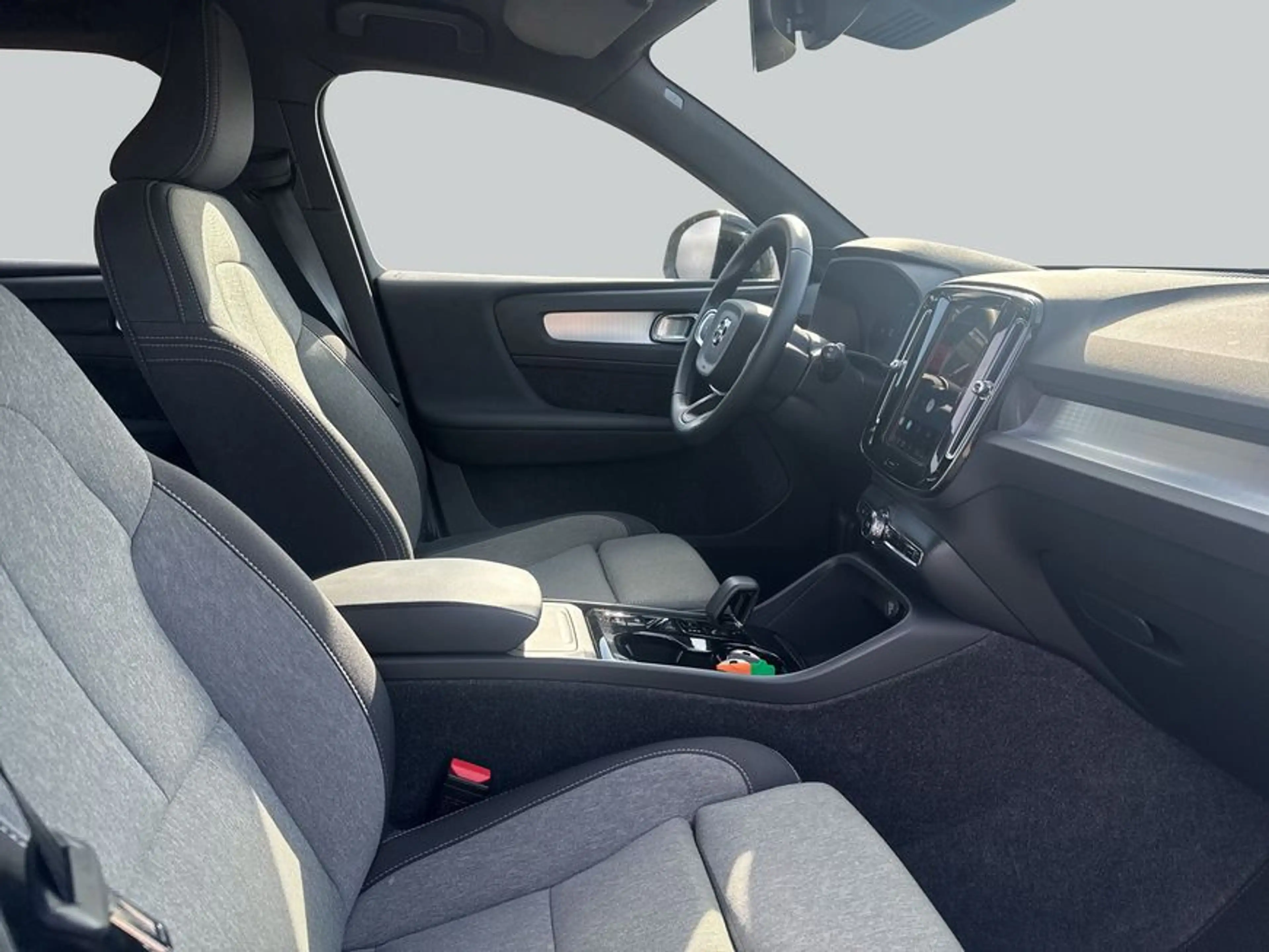 Volvo XC40 XC40 B3 B DKG Plus Black Edition — photo 12