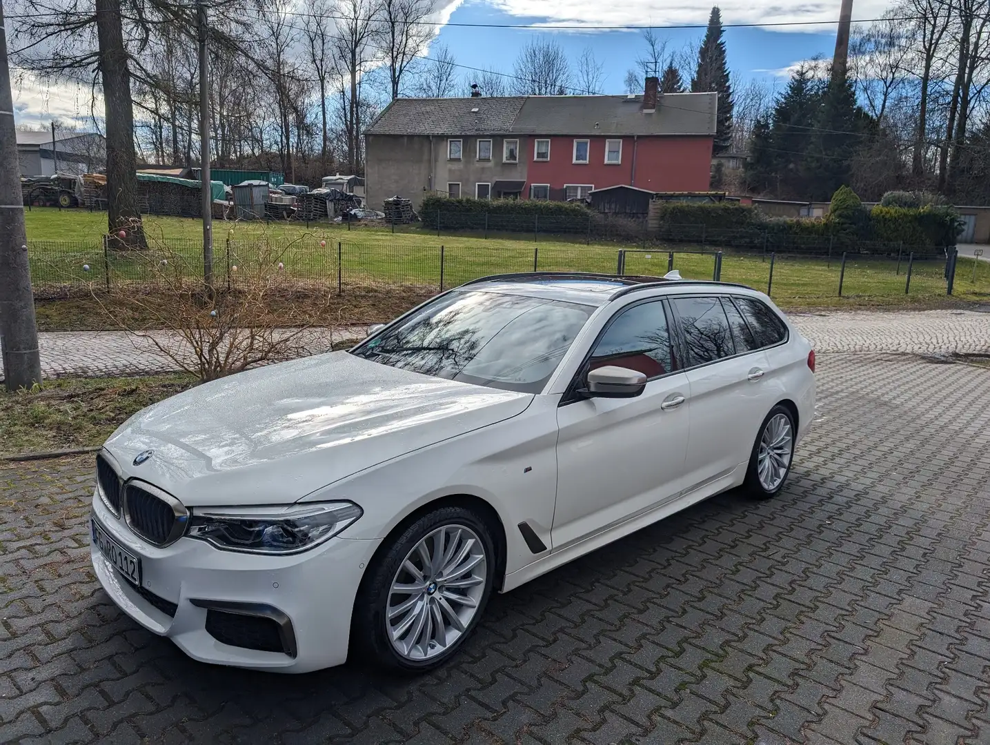 BMW M550 M550d xDrive Touring Aut. - 1