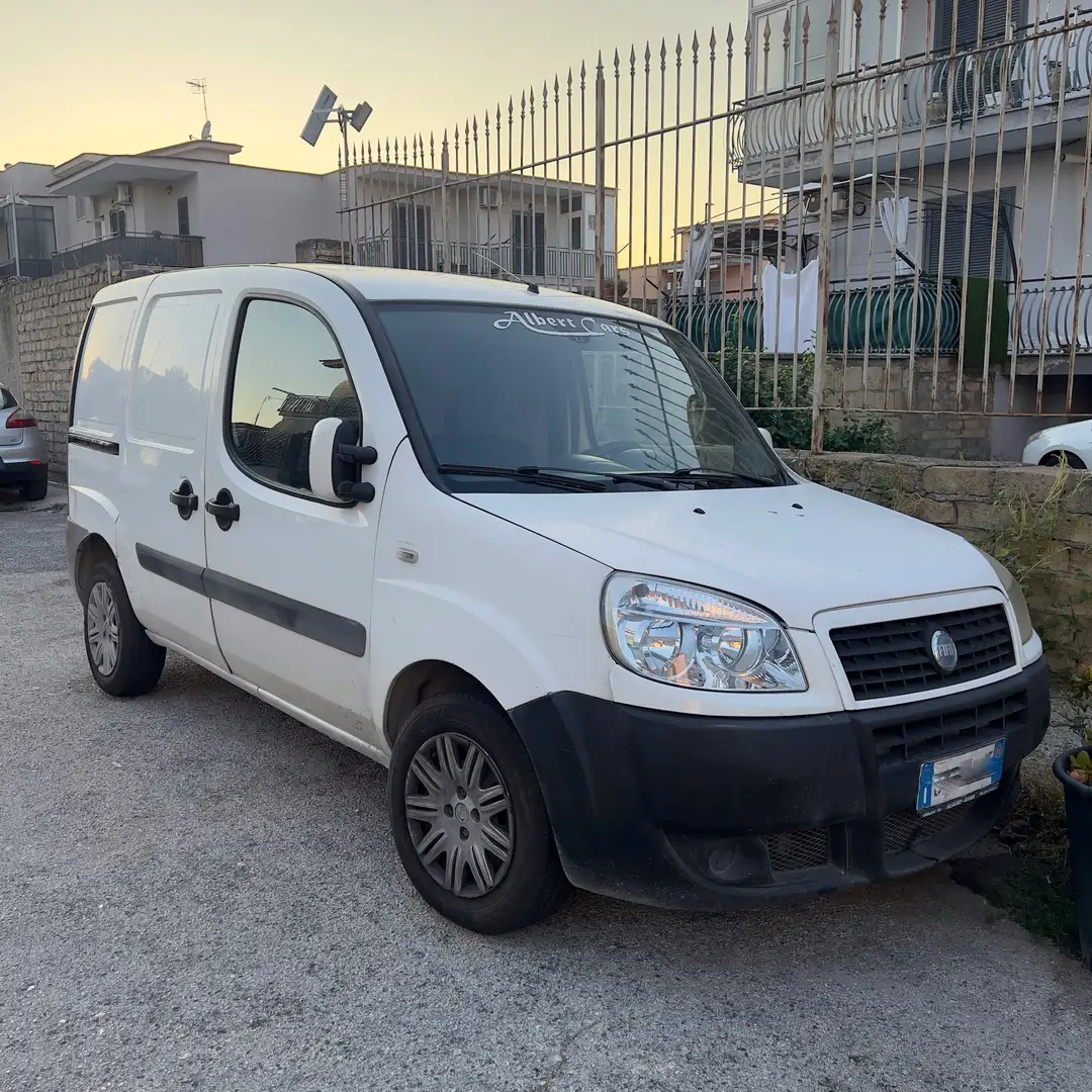 Fiat Doblo 1.6 16v natural power Active Blanco - 1