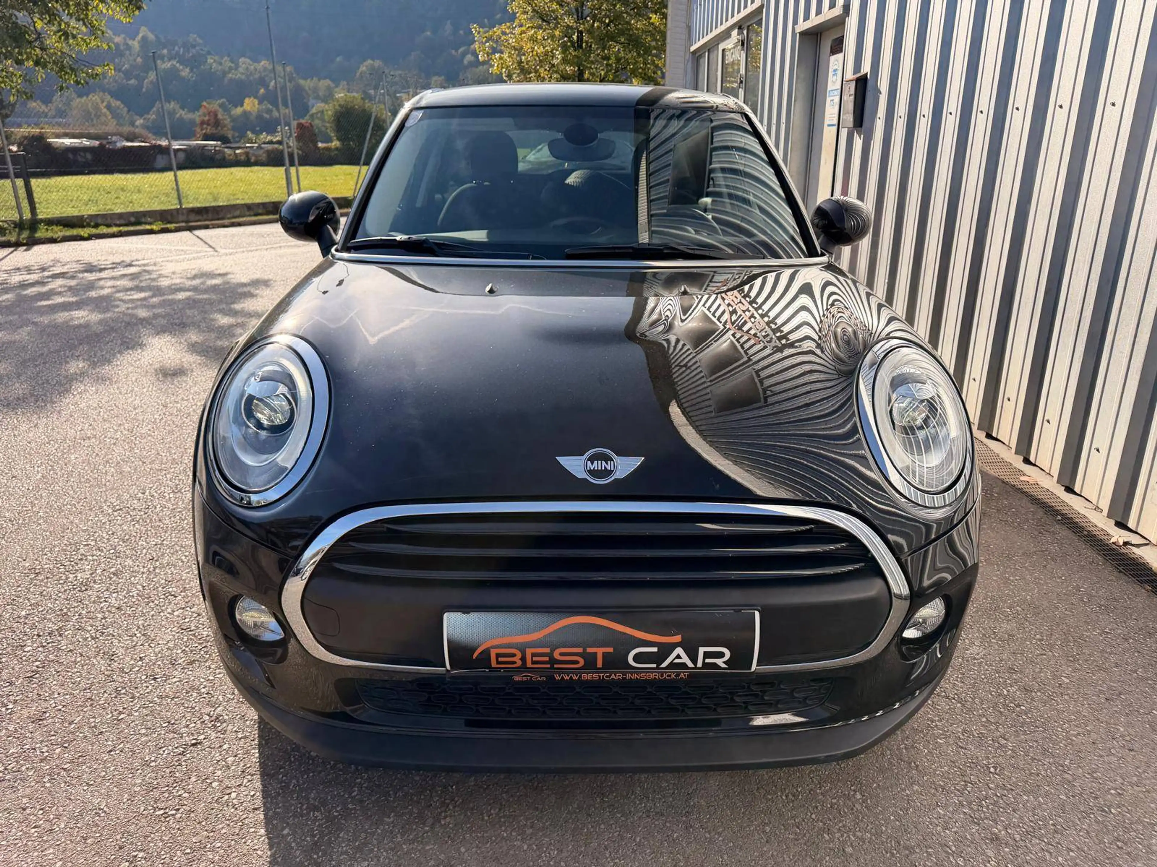 MINI One One — photo 8