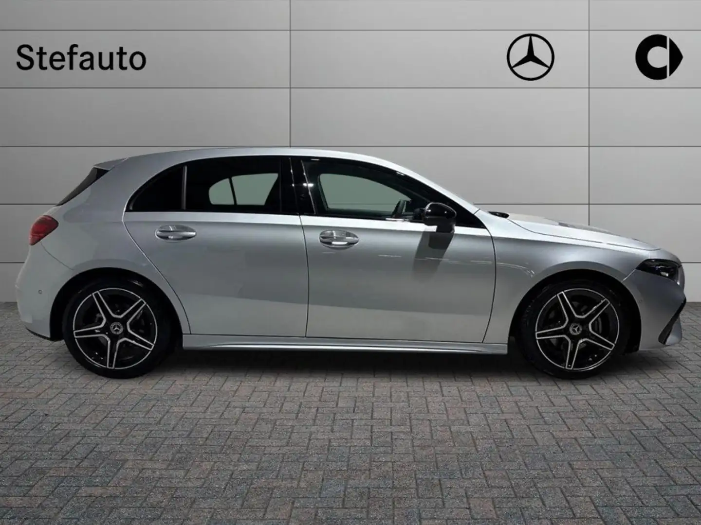 Mercedes-Benz A 180 d Automatic Advanced Argento - 2