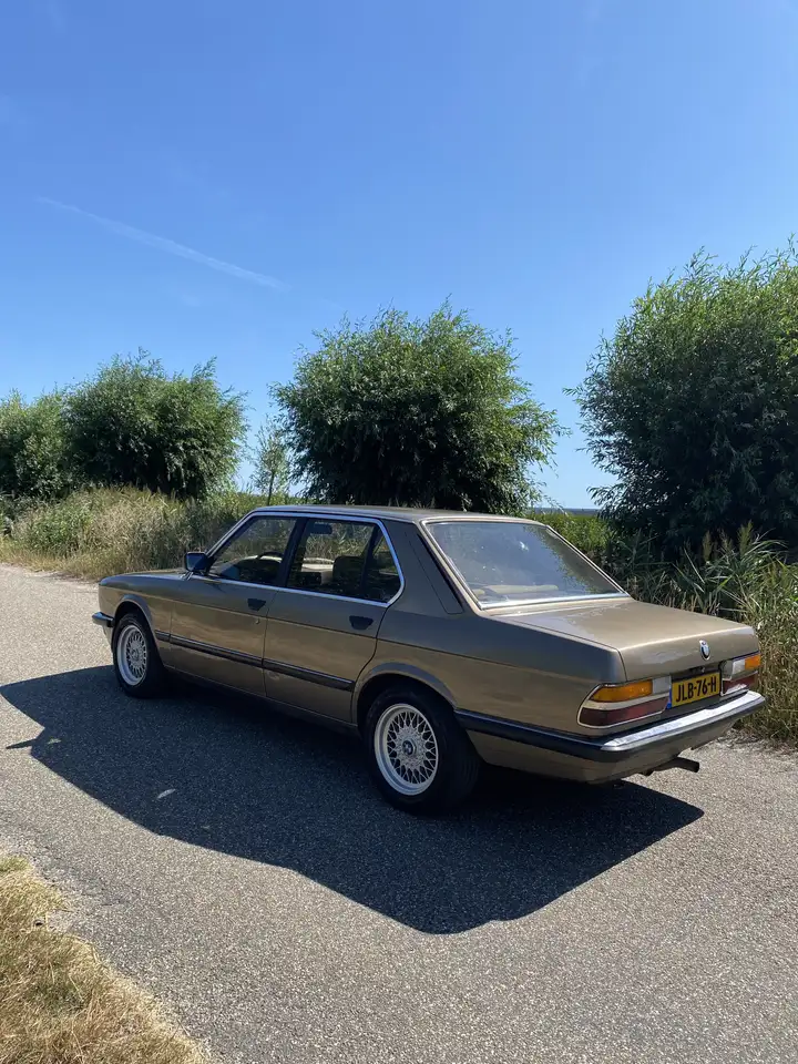 BMW 525e 1985, foto 7