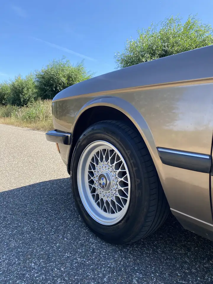 BMW 525e 1985, foto 9