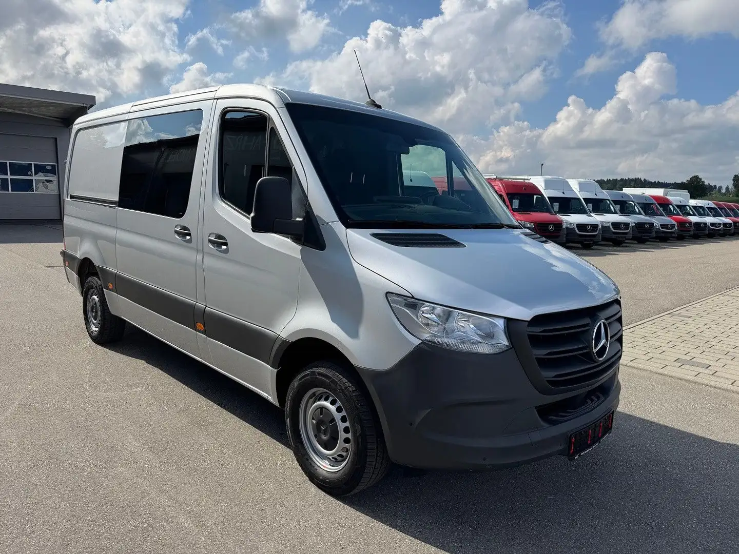 Mercedes-Benz Sprinter 317 CDI Lang Silber MBUX RWD Klima Silber - 2