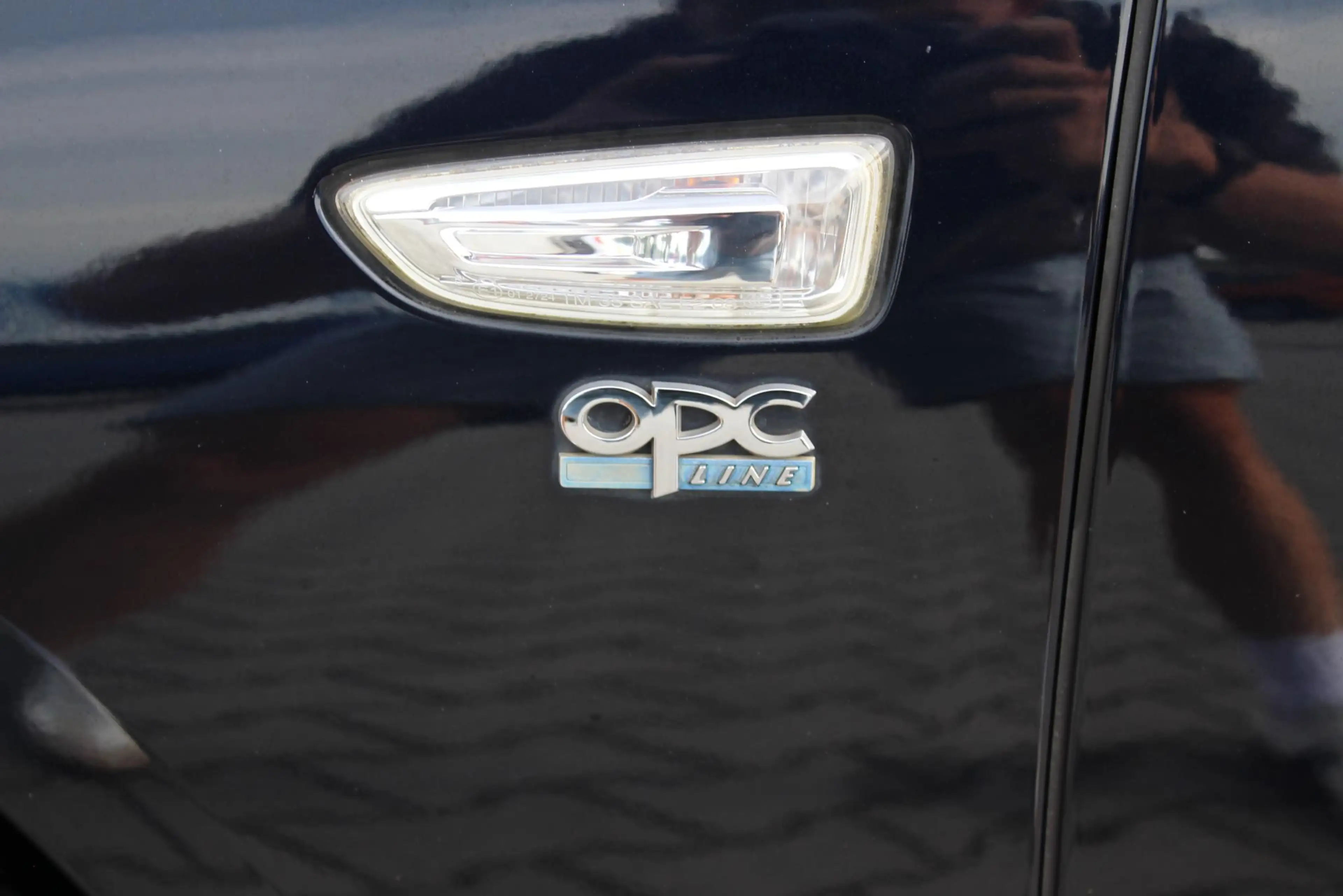 Opel Insignia Sports Tourer 1.5 Turbo Business Executive OPC Lin — photo 8