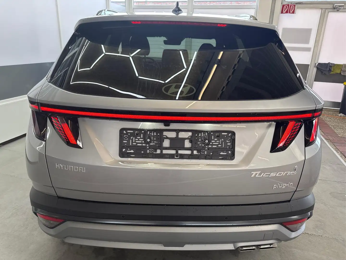 Hyundai TUCSON IMPRESSION 20th Anniversary DCT 360 SHZ KRELL H... Silber - 2