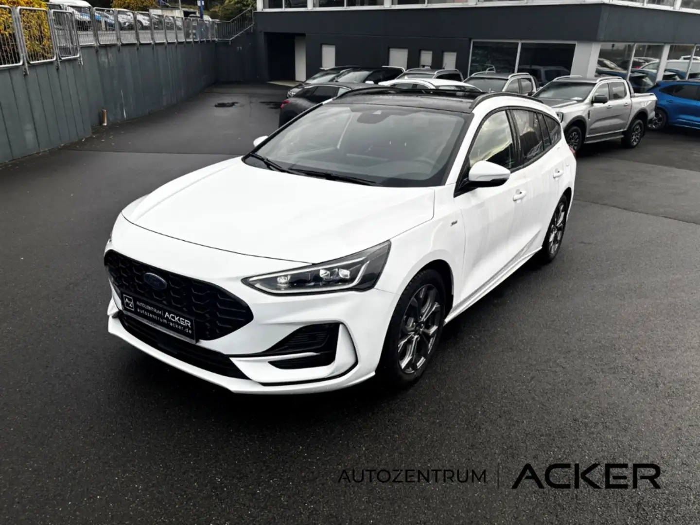 Ford Focus ST-Line X Turnier AT7 PANO aAHK -44%* Weiß - 2