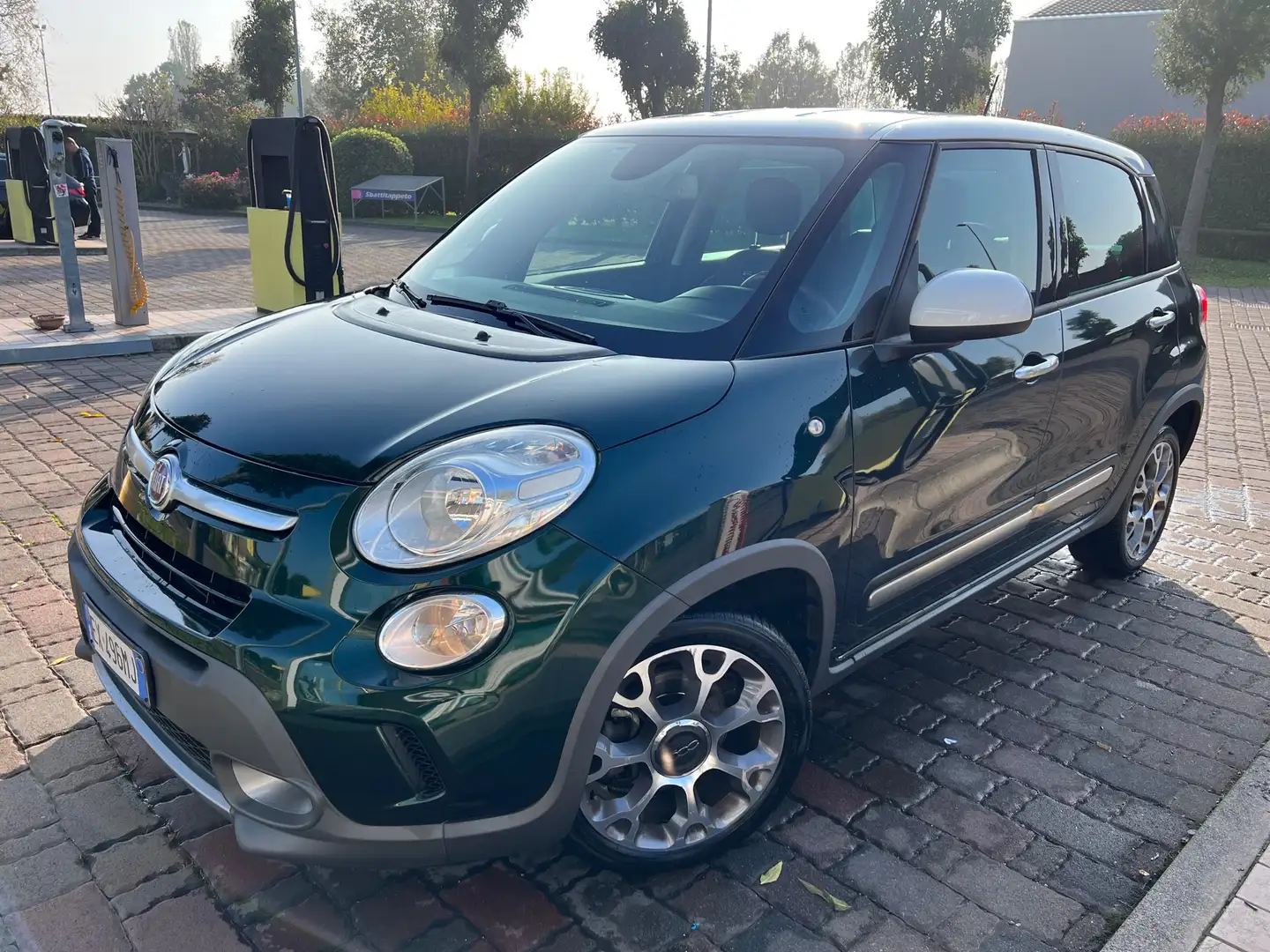 Fiat 500L 1.6 mjt Trekking 105cv Verde - 1