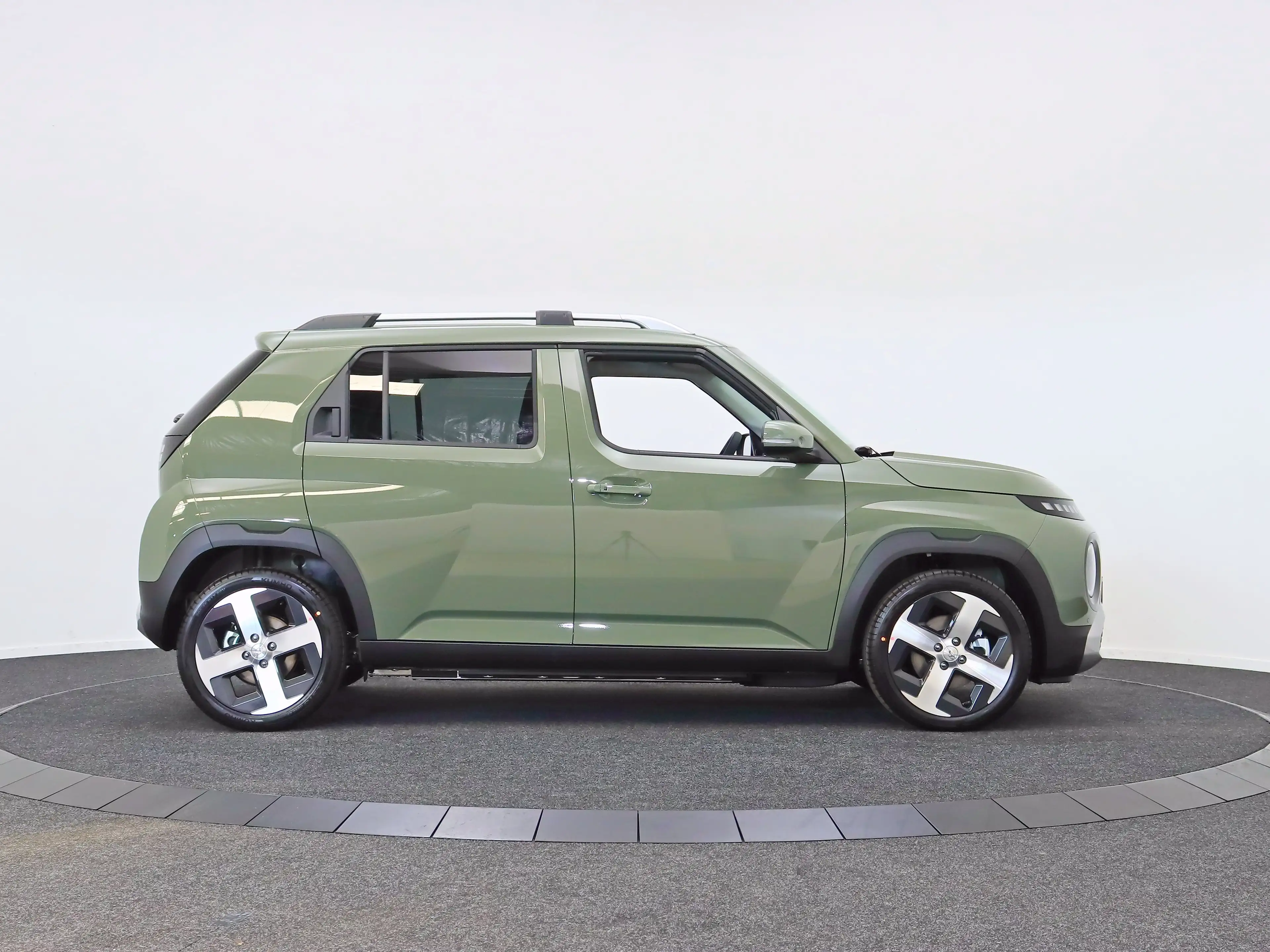 Hyundai Inster Electric 42 kWh Pulse Advanced (Tomboy Khaki) — photo 10