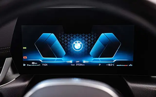 BMW 2 Series view 18