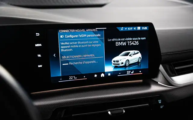 BMW 2 Series view 16