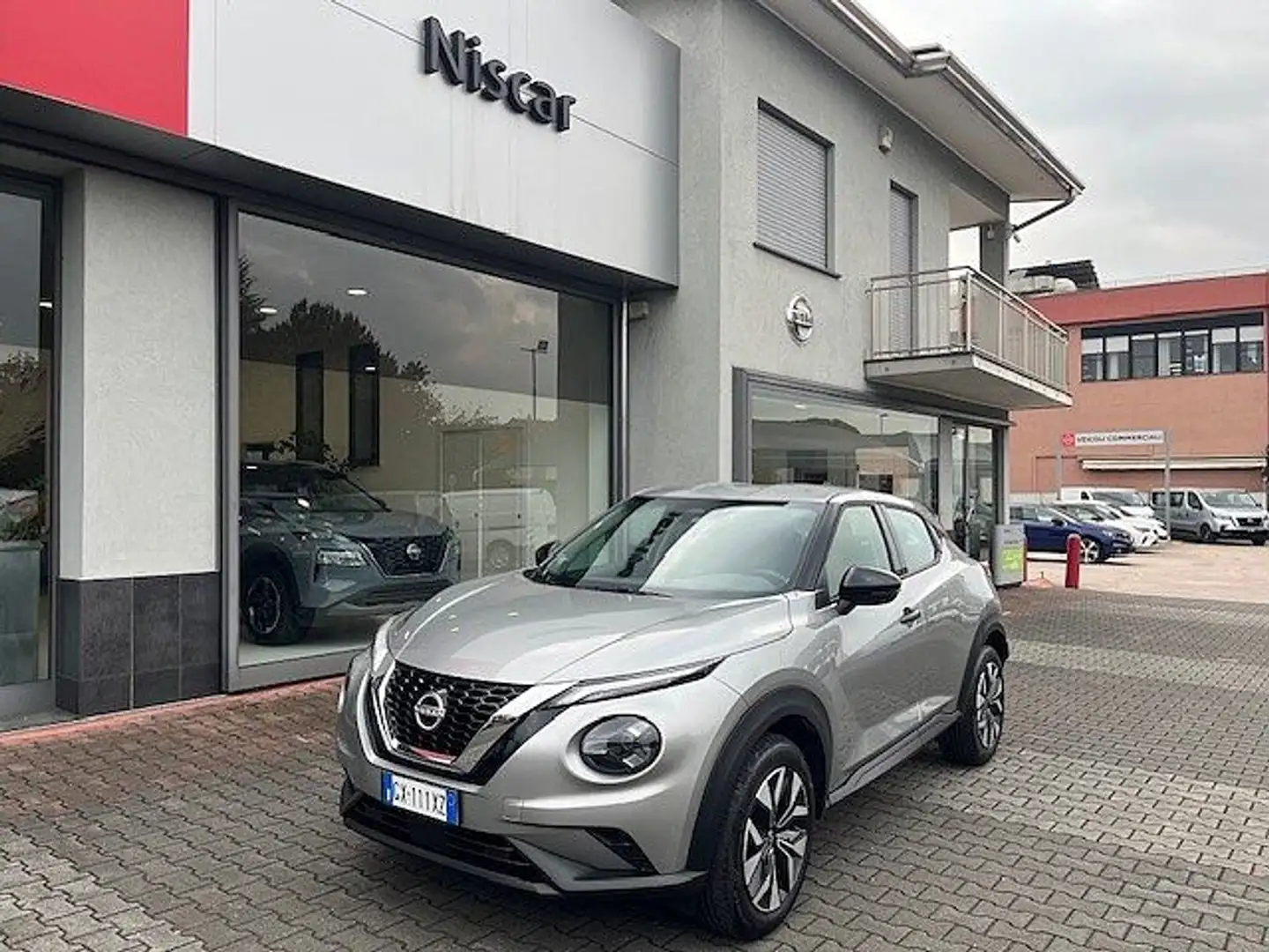 Nissan Juke 2ª serie 1.0 DIG-T 114 CV DCT Acenta Argento - 1