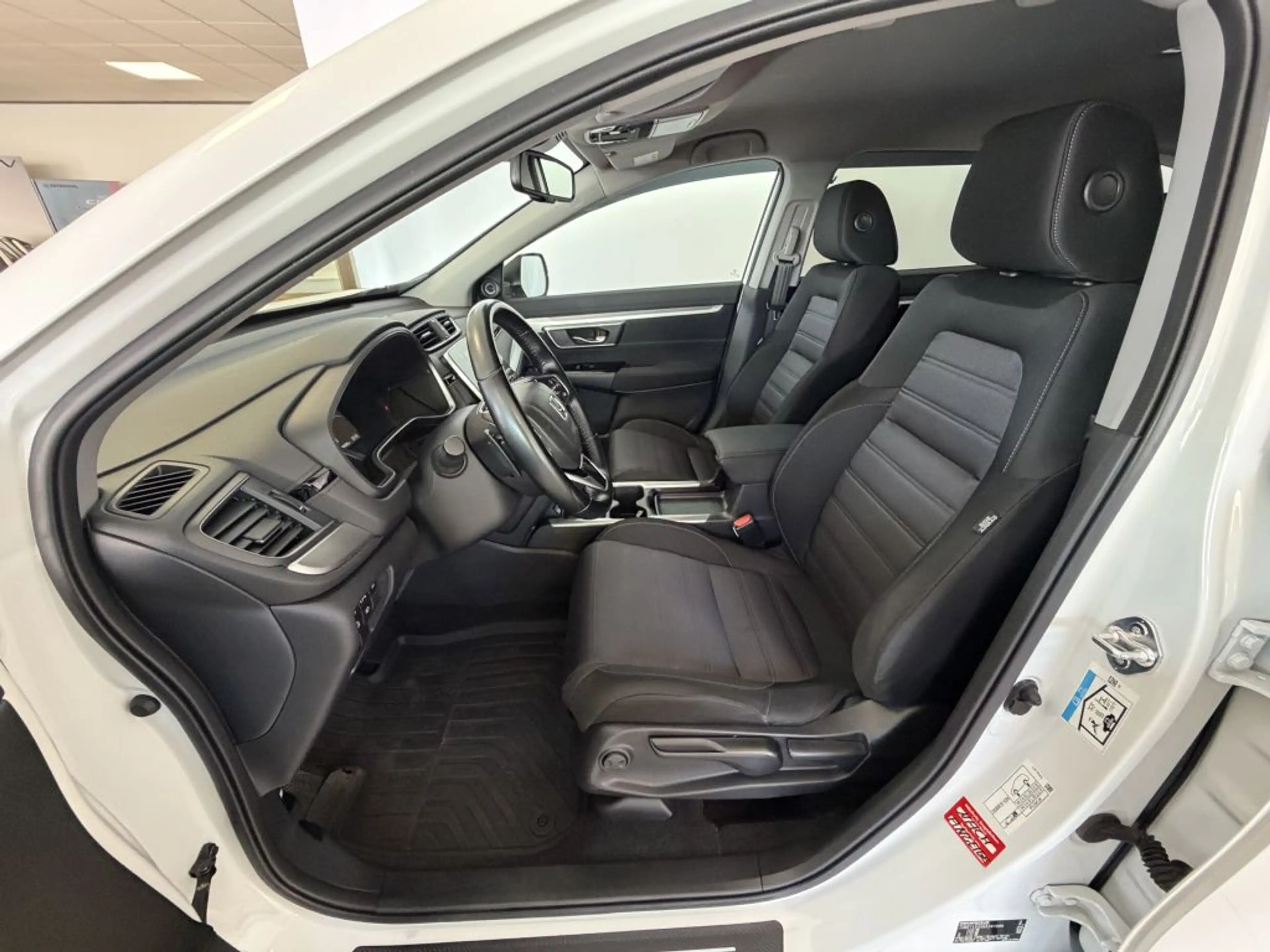 Honda CR-V e:HEV 2.0 i-MMD Hybrid 2WD Elegance + AHK + — photo 6