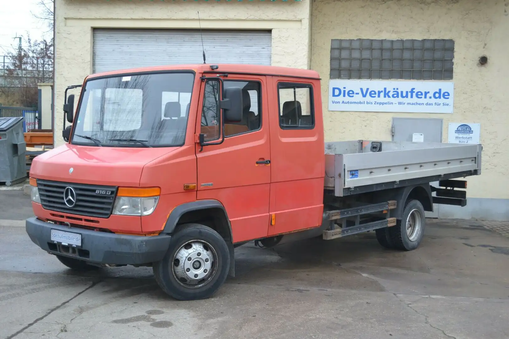 Mercedes-Benz Vario 816 Pritsche Doppelkabine 1.Hand 186tkm Rot - 1