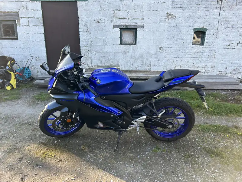 Yamaha YZF-R125 - foto 5