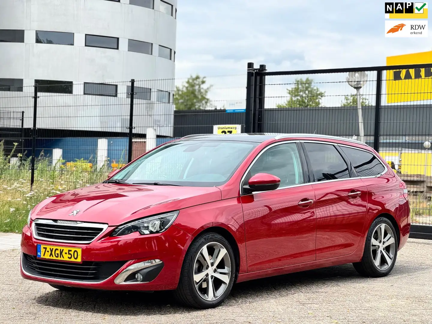 Peugeot 308 SW 1.2 e-THP Première|xenon|pano|navi|psensor|trek Rood - 1