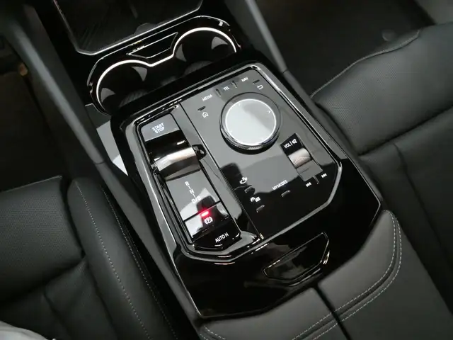 BMW i5 xDrive40 Ansicht 15