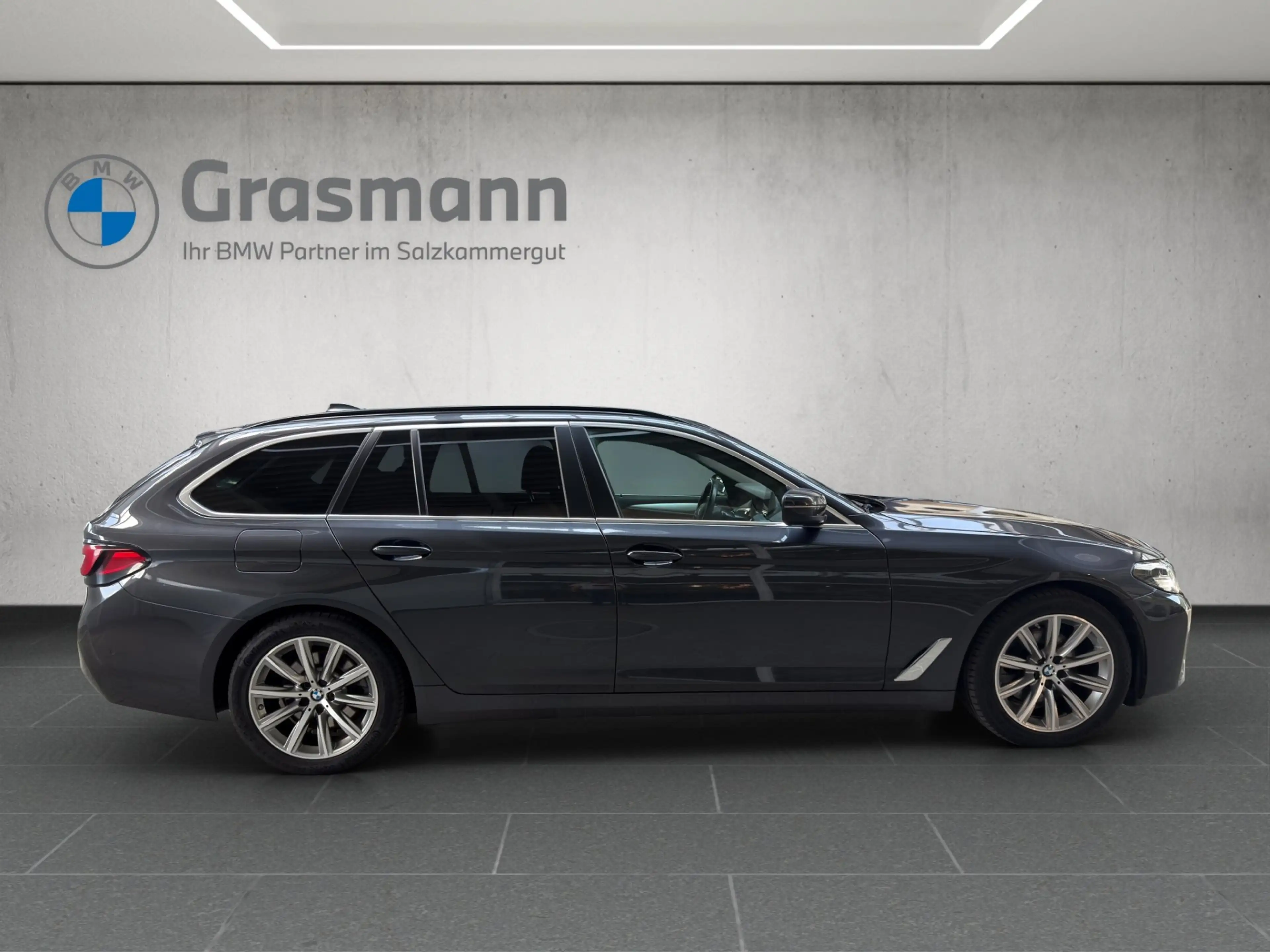 BMW 518 d — photo 6