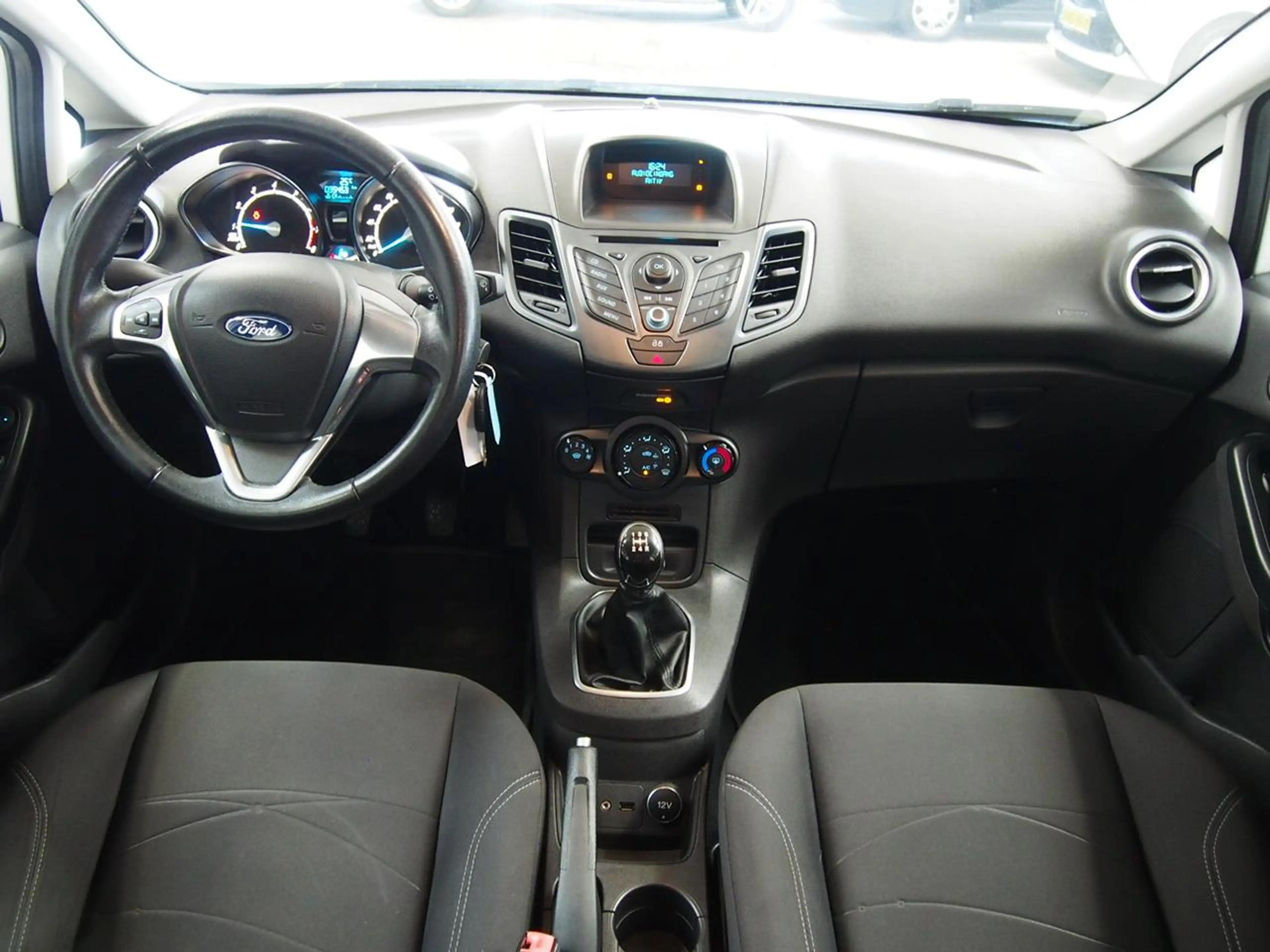 Ford Fiesta 1.25 Trend 82pk (APK:Nieuw) Incl.Garantie — photo 7