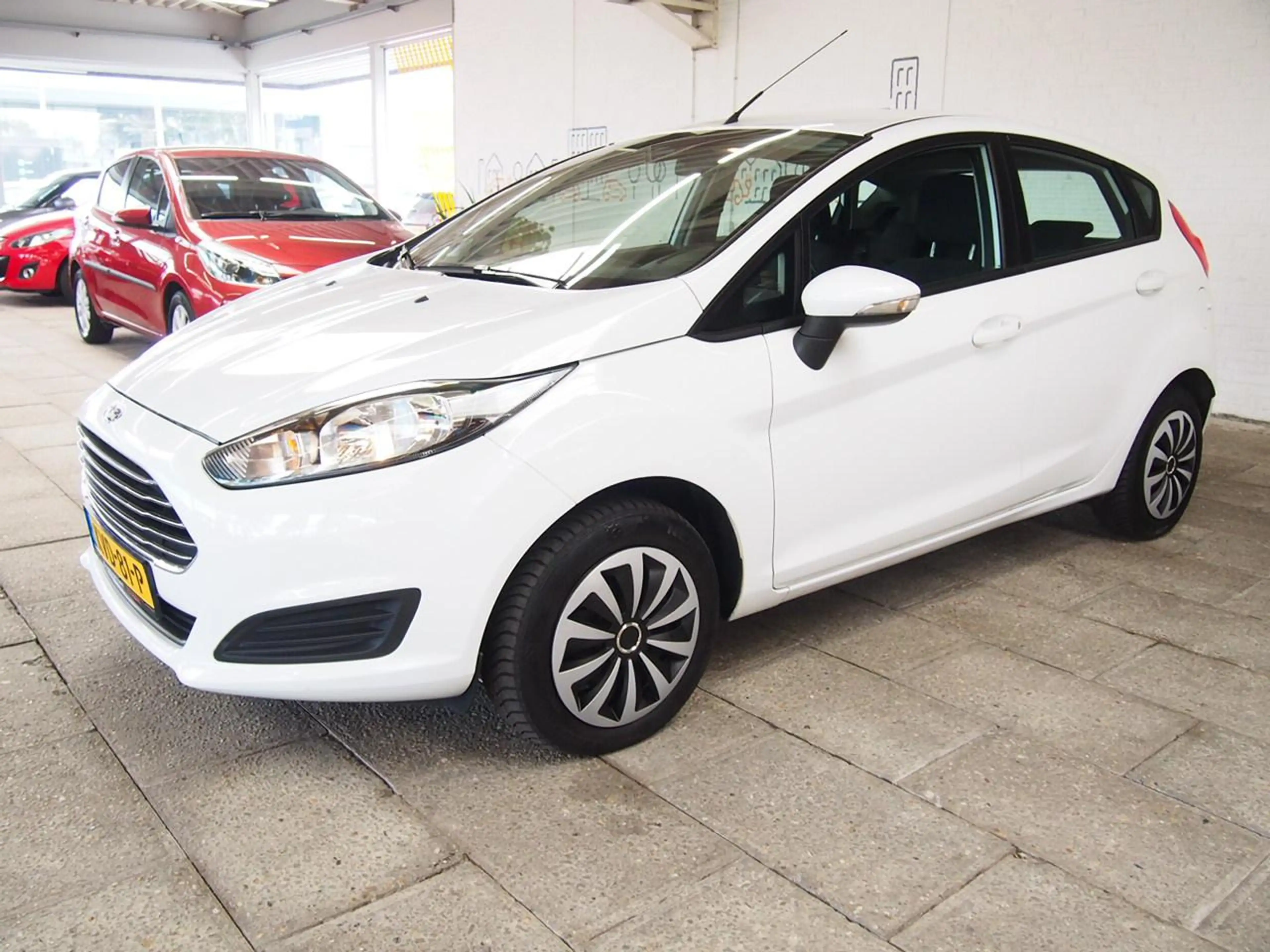 Ford Fiesta 1.25 Trend 82pk (APK:Nieuw) Incl.Garantie — photo 4