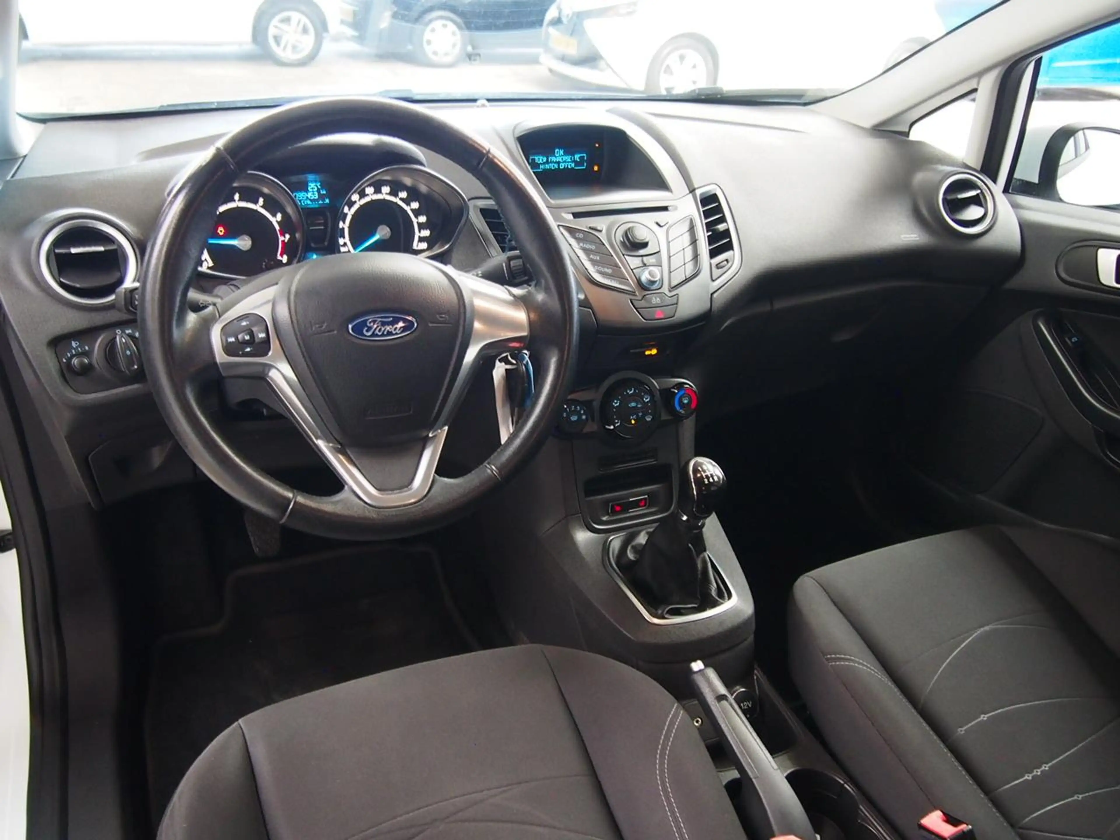 Ford Fiesta 1.25 Trend 82pk (APK:Nieuw) Incl.Garantie — photo 6