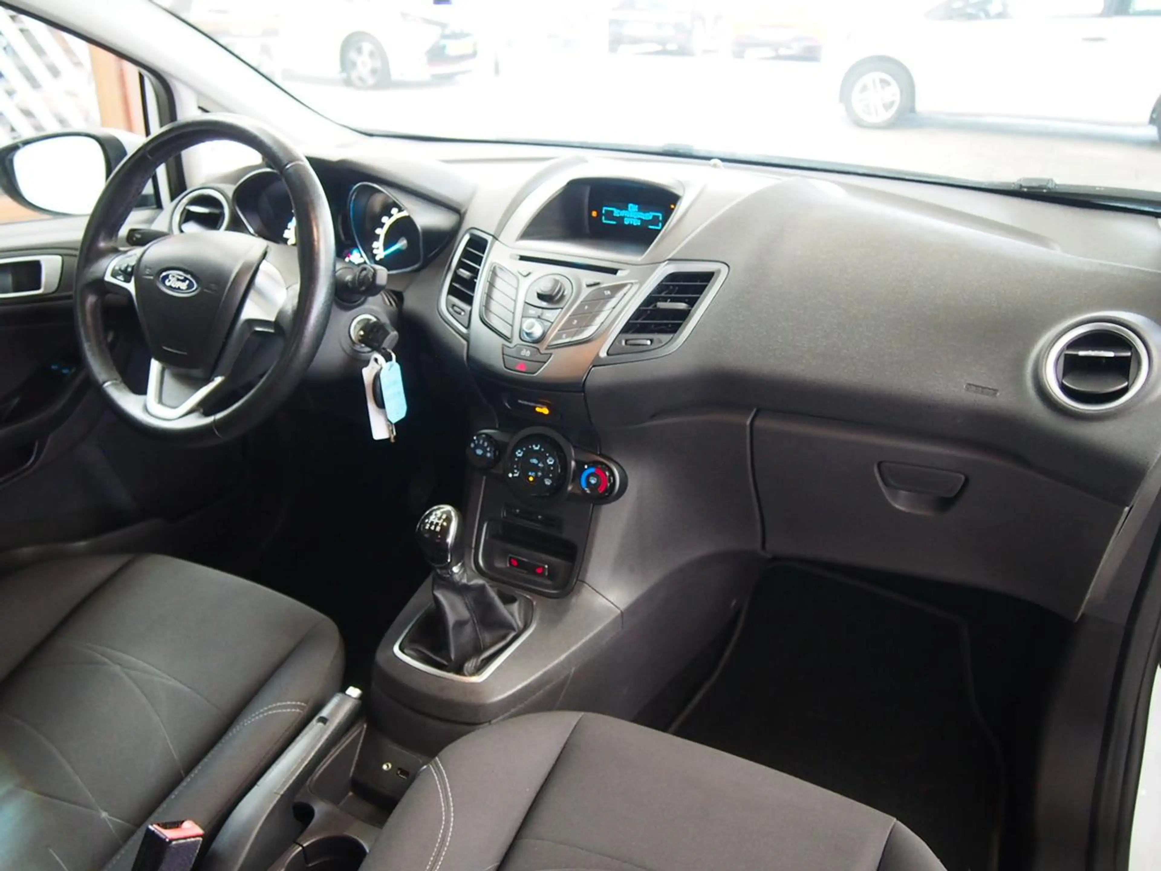 Ford Fiesta 1.25 Trend 82pk (APK:Nieuw) Incl.Garantie — photo 8