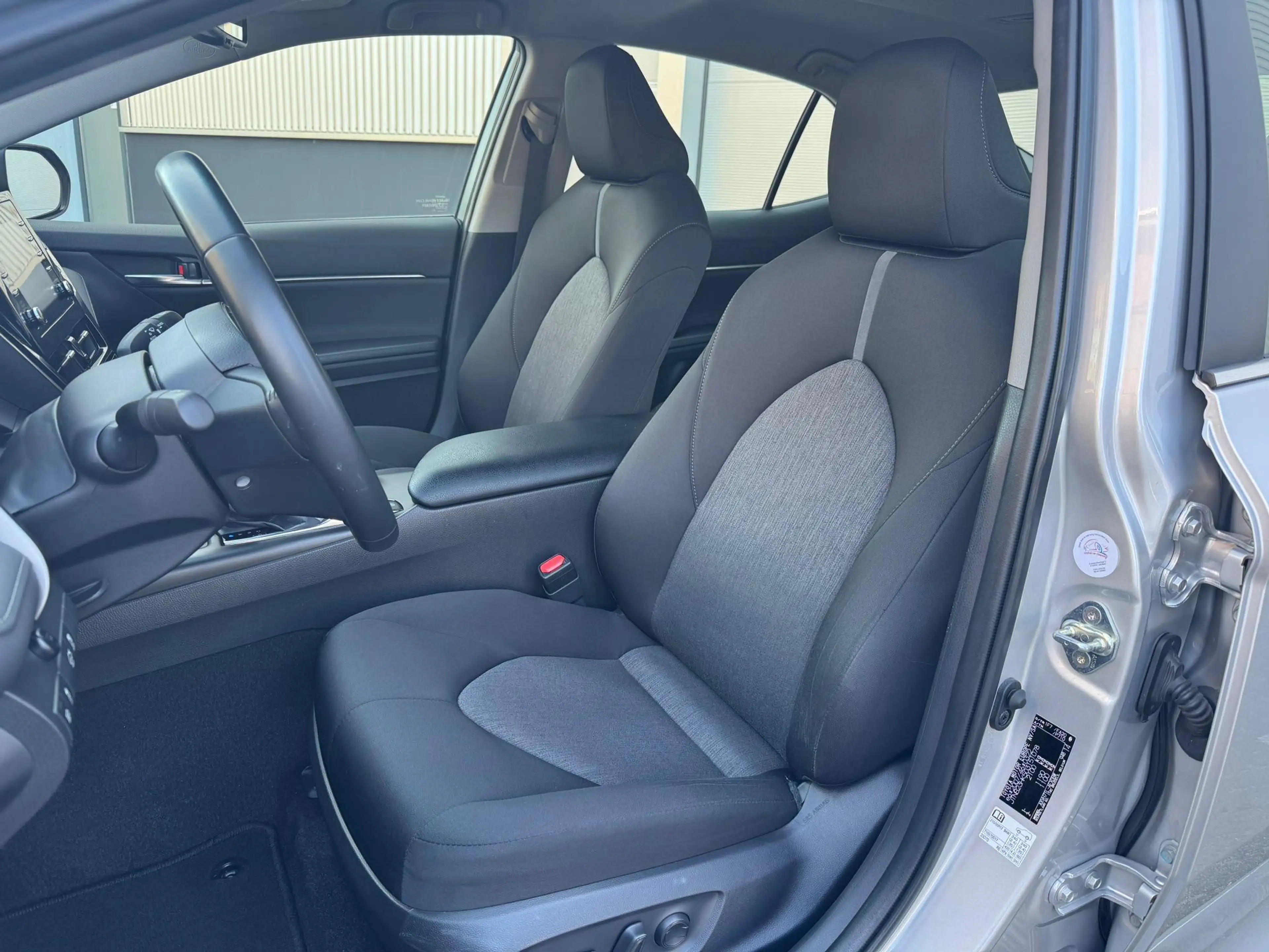 Toyota Camry 2.5 Hybrid Business Leder — photo 4