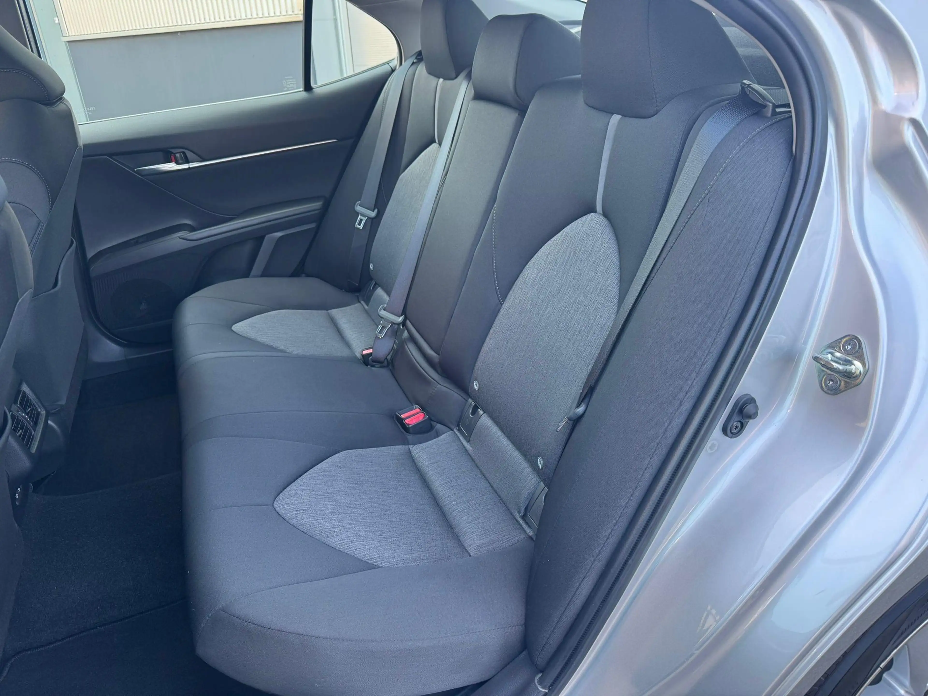 Toyota Camry 2.5 Hybrid Business Leder — photo 14