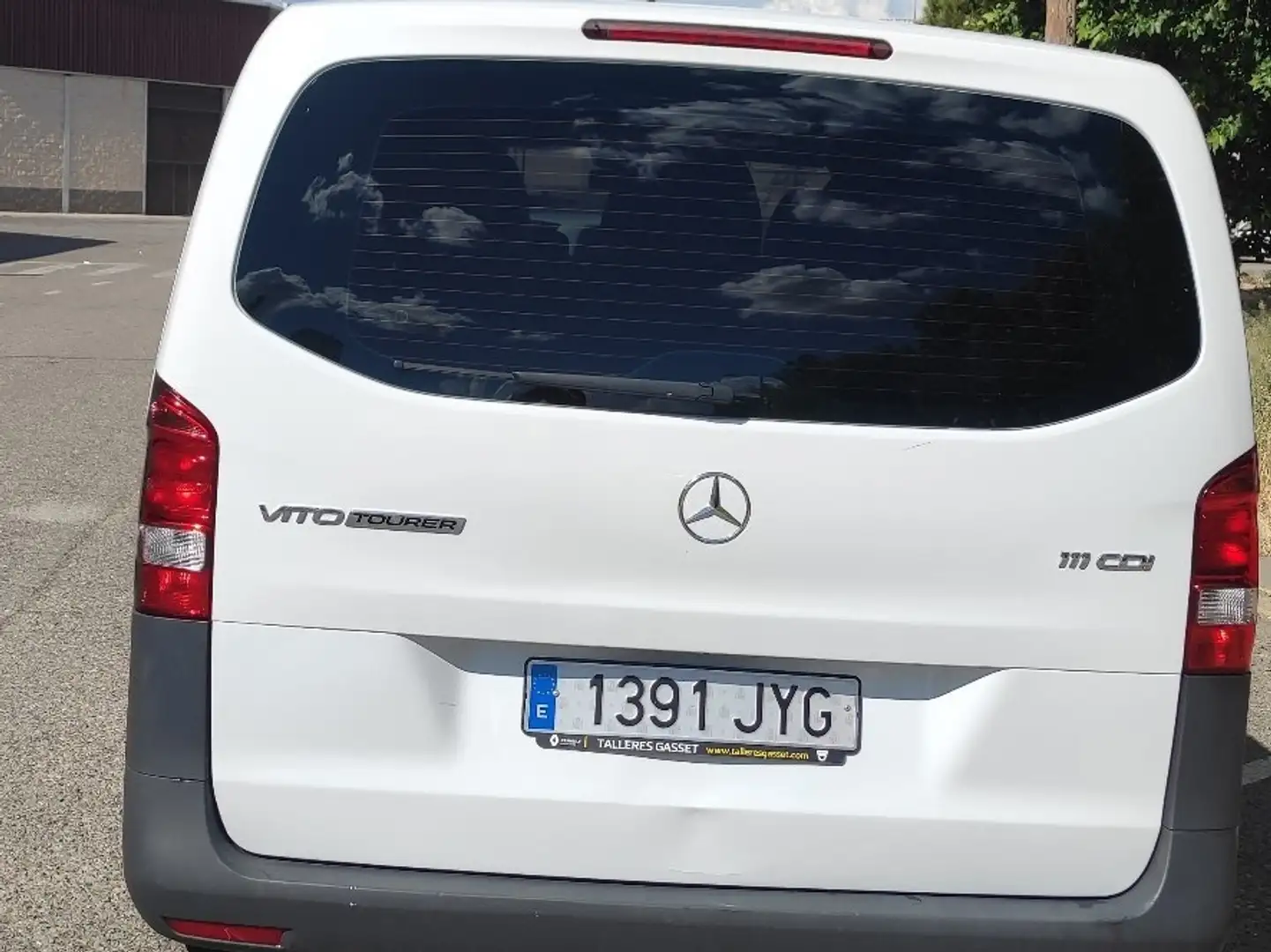 Mercedes-Benz Vito Tourer 111 CDI Selec Larga Blanco - 2