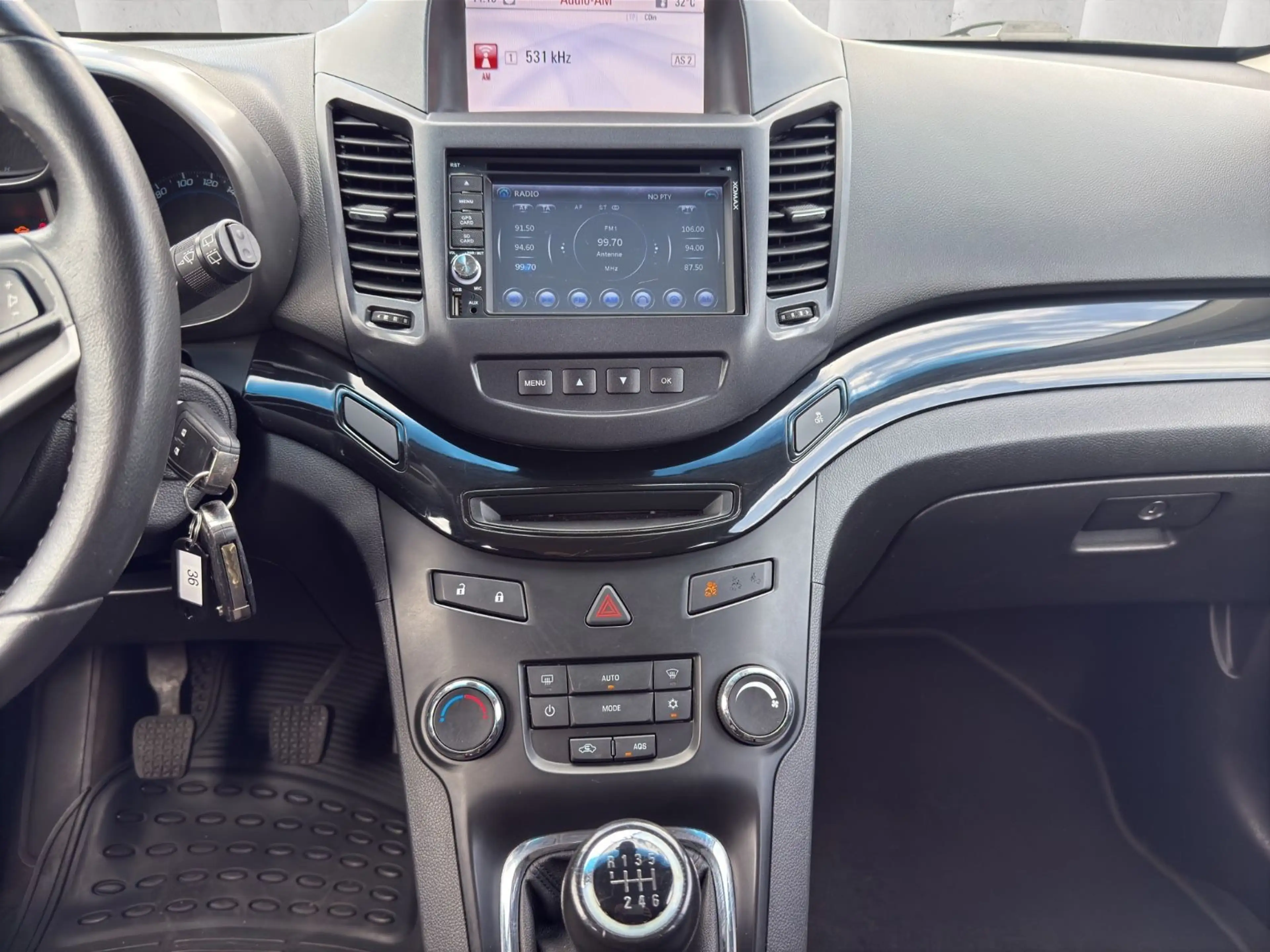 Chevrolet Orlando LT*Navigation*PDC*AHK *7 Sitze — photo 13
