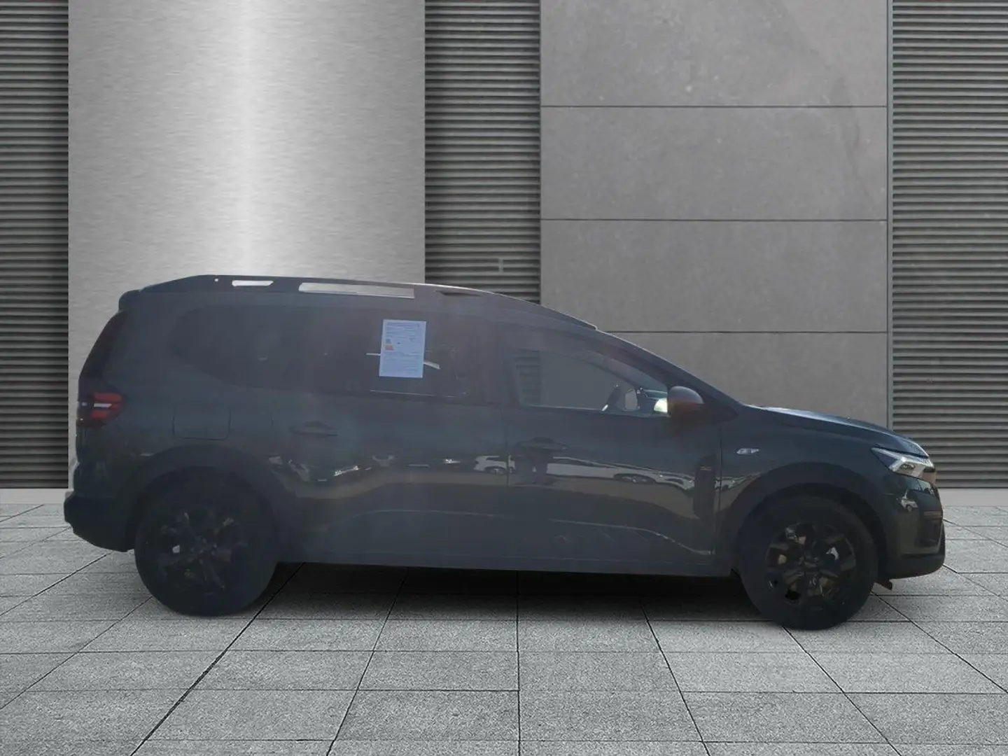 Dacia Jogger Extreme SHZ+Navi+PDC+RFK Hybrid 140 104 kW (141... Grün - 2