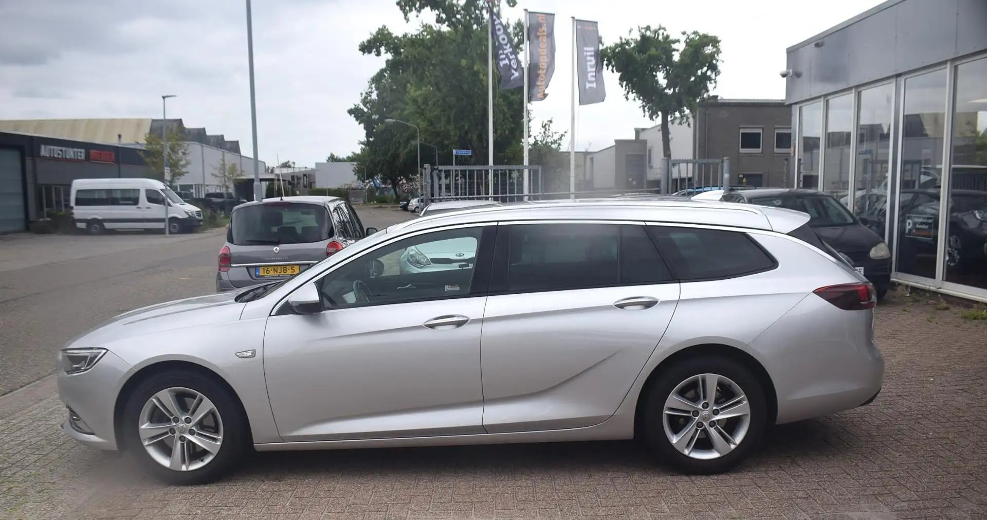 Opel Insignia SPORTS TOURER 1.5 Turbo Business Executive BI-XENO Gris - 2