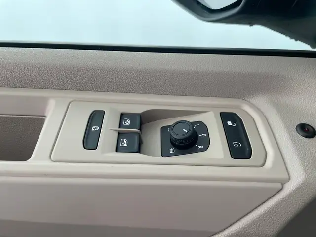 Volkswagen T7 Multivan VW T7 Multivan Business ÜH TDI Ansicht 26