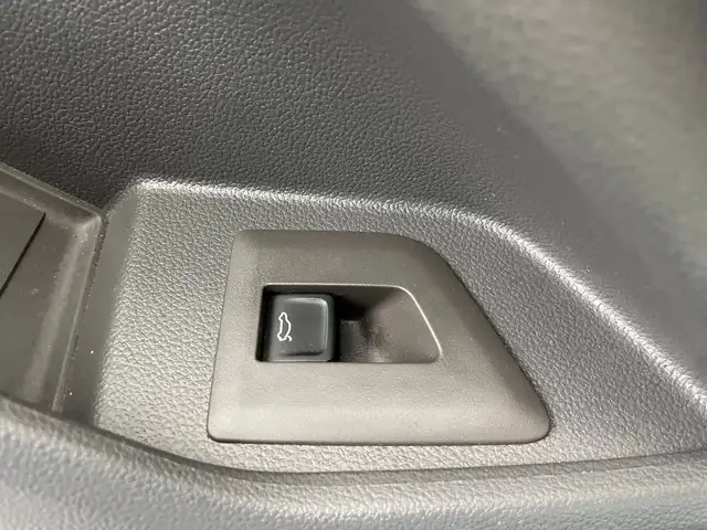 Volkswagen T7 Multivan VW T7 Multivan Business ÜH TDI Ansicht 27