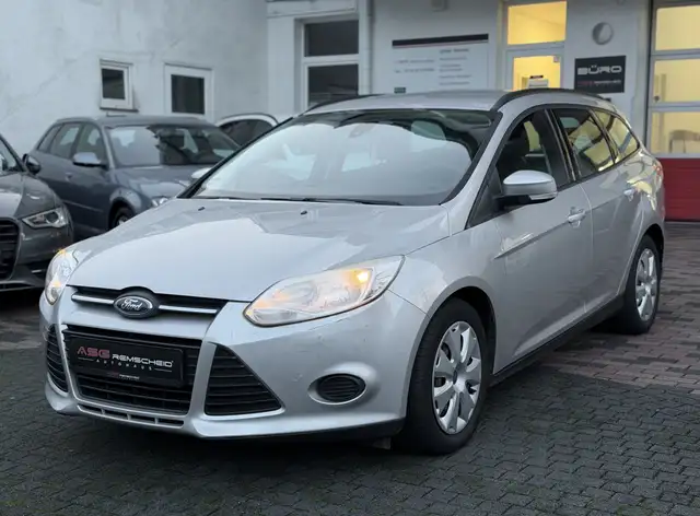 Ford Focus 1.6 Trend *PDC *Navigation *Euro5 *Klima