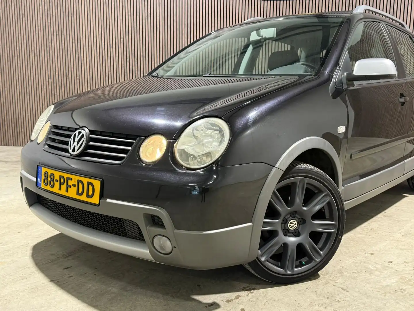 Volkswagen Polo Cross 1.4-16V FUN PANO CRUISE Distributie Verv AIRCO Negro - 2