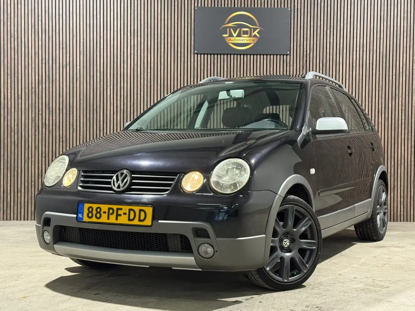 Volkswagen Polo Cross 1.4-16V FUN PANO CRUISE Distributie Verv AIRCO Negro - 1