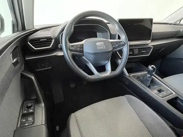 Seat Leon view 9