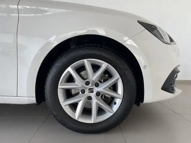 Seat Leon view 8