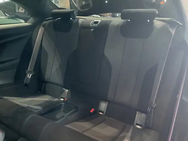 BMW 2 Series view 8