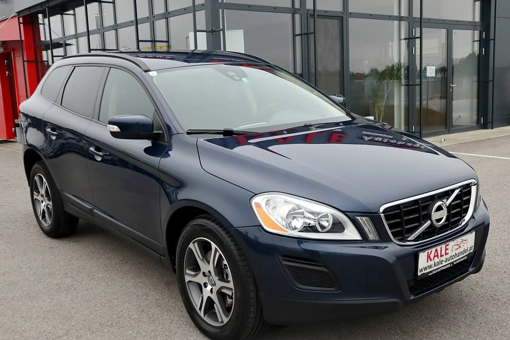 Volvo XC60 D4 AWD Geartronic *2.Besitz*Navigation* Bleu - 2