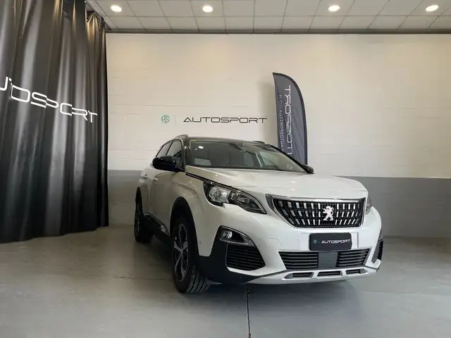 Peugeot 3008 BlueHDI 130 EAT8 S&S Allure