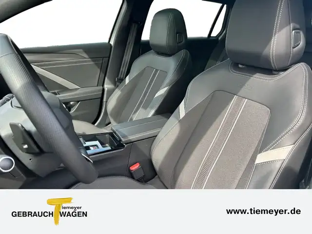 Opel Astra view 10